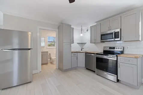 842 Nokomis Avenue S Venice FL 34285
