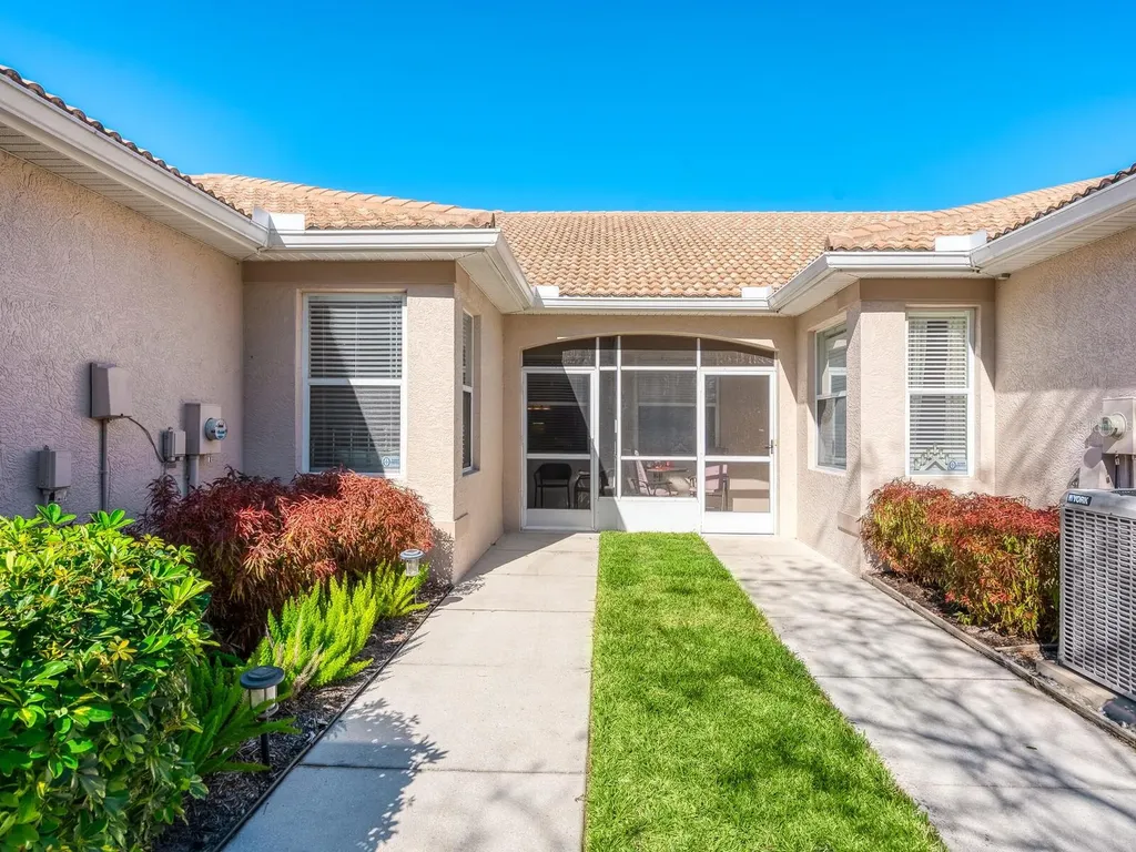 4127 Cascade Falls Drive Sarasota FL 34243