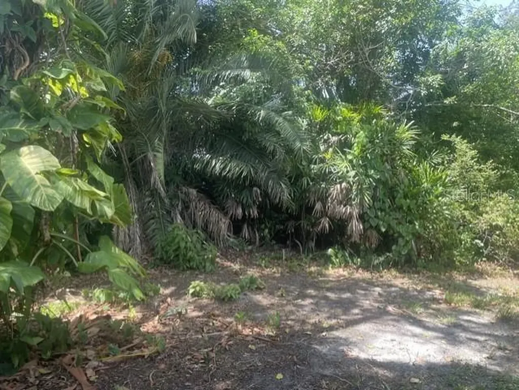 1856 Debbie Street Sarasota FL 34231