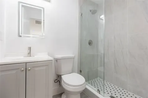 8102 N 14th Tampa FL 33604
