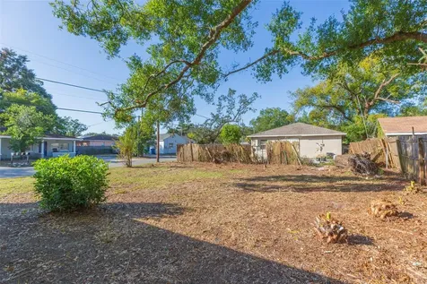 8102 N 14th Tampa FL 33604