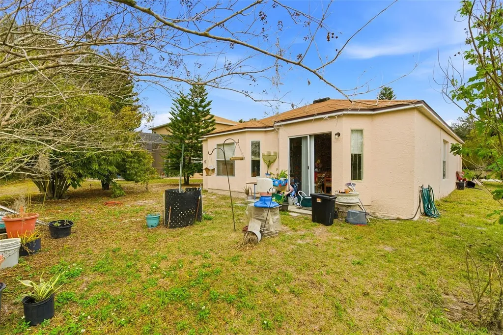 10417 Blackmore Drive Tampa FL 33647