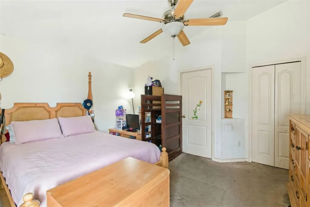 10417 Blackmore Drive Tampa FL 33647
