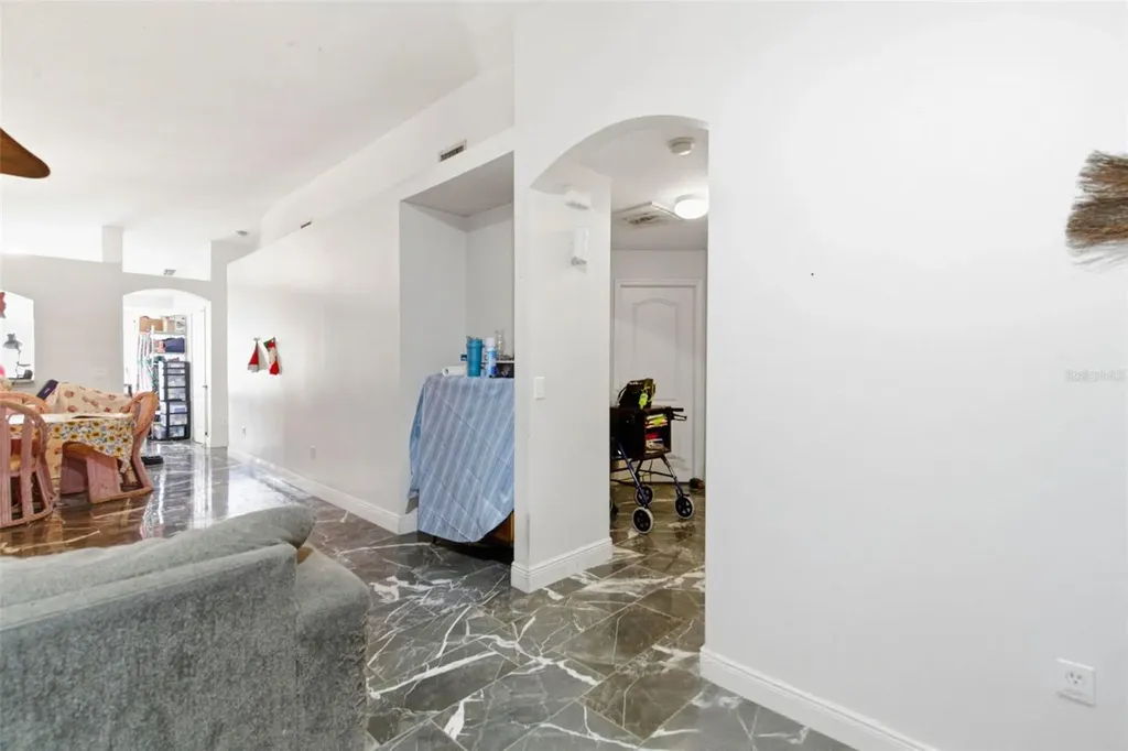 10417 Blackmore Drive Tampa FL 33647