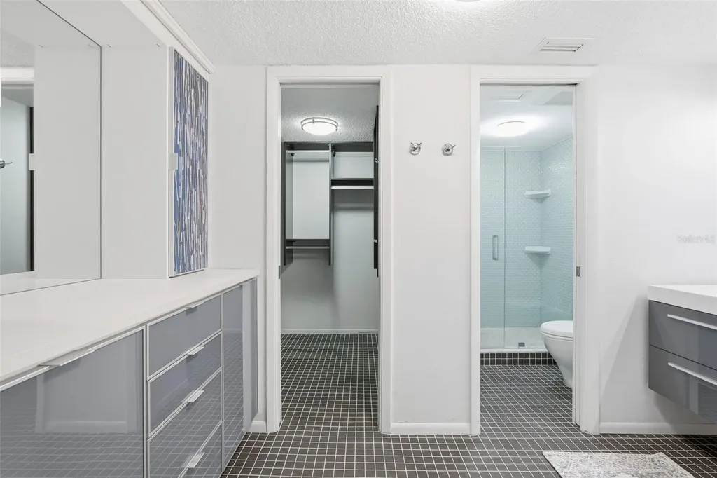 6415 Midnight Pass Road Sarasota FL 34242