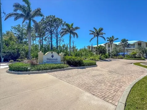 102 Natures Way Rotonda West FL 33947