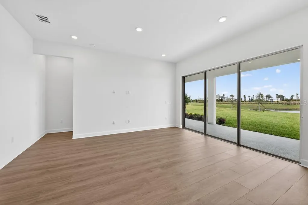 13709 Iona Avenue Palmetto FL 34221