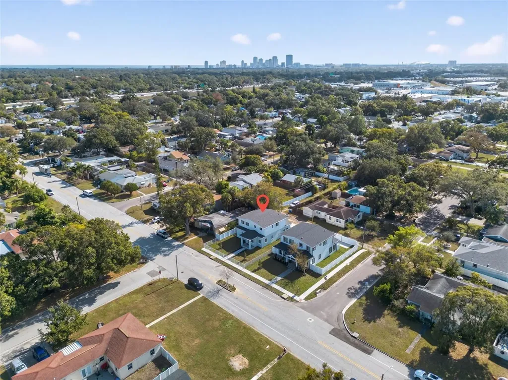 2530 34th Avenue N St Petersburg FL 33713