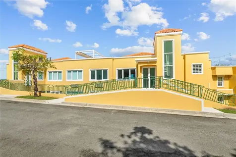 Calle 10 E Rio Grande PR 00745