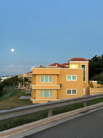 Calle 10 E Rio Grande PR 00745
