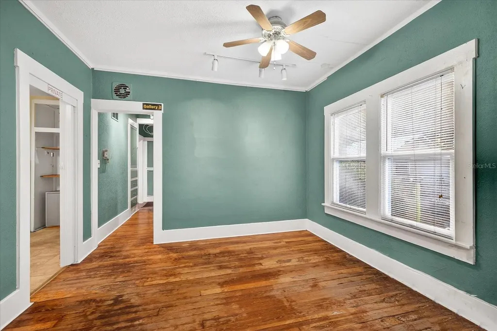 1019 10th Avenue W Bradenton FL 34205