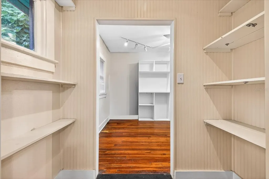 1019 10th Avenue W Bradenton FL 34205