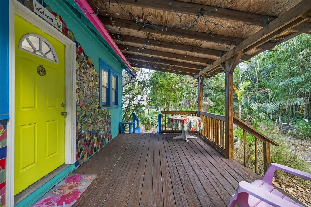 1019 10th Avenue W Bradenton FL 34205