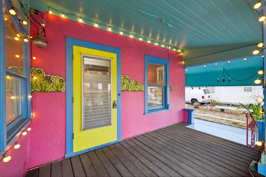 1019 10th Avenue W Bradenton FL 34205