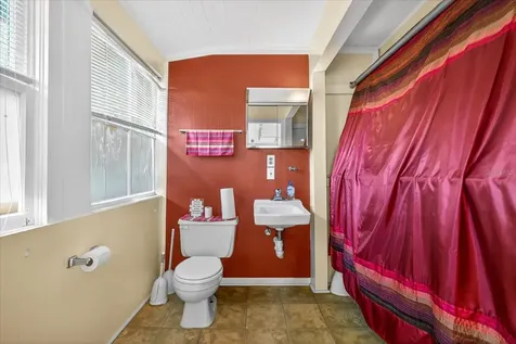 1019 10th Avenue W Bradenton FL 34205