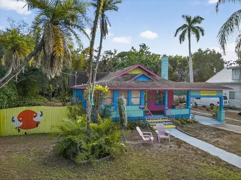 1019 10th Avenue W Bradenton FL 34205