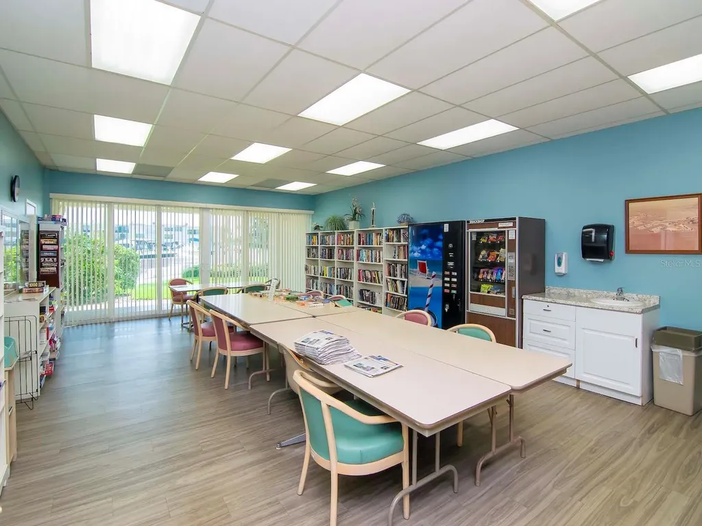 7540 Bay Island Drive S South Pasadena FL 33707