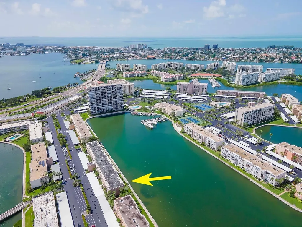 7540 Bay Island Drive S South Pasadena FL 33707
