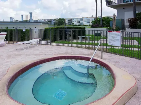 7540 Bay Island Drive S South Pasadena FL 33707