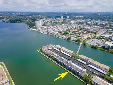 7540 Bay Island Drive S South Pasadena FL 33707