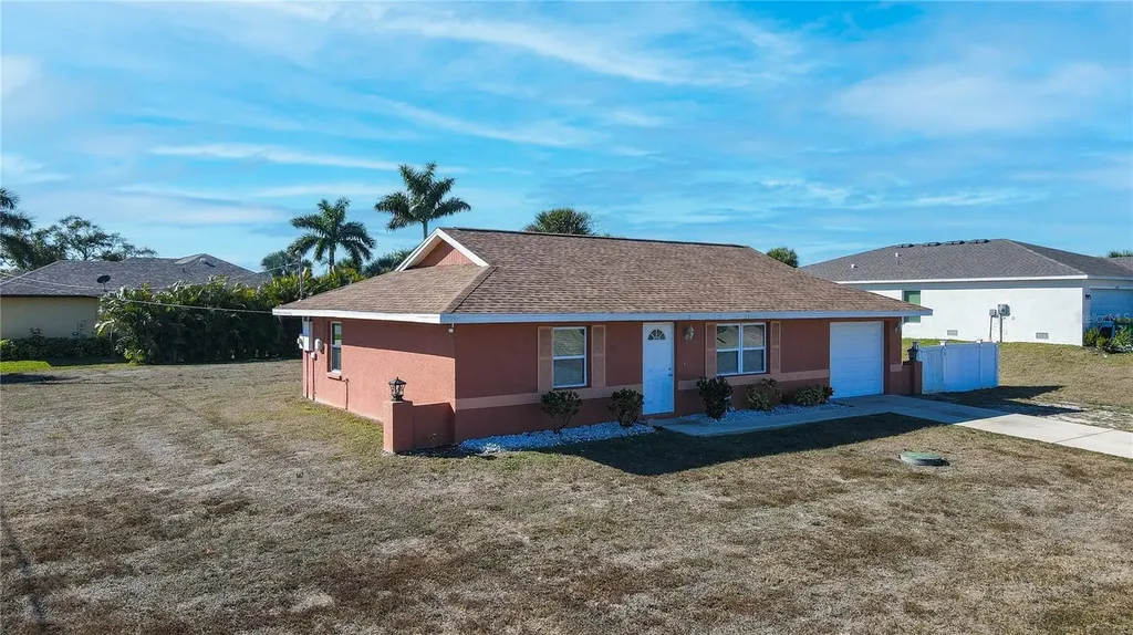 17207 Seashore Avenue Port Charlotte FL 33948