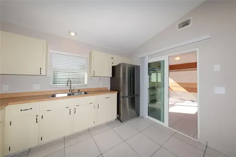 17207 Seashore Avenue Port Charlotte FL 33948
