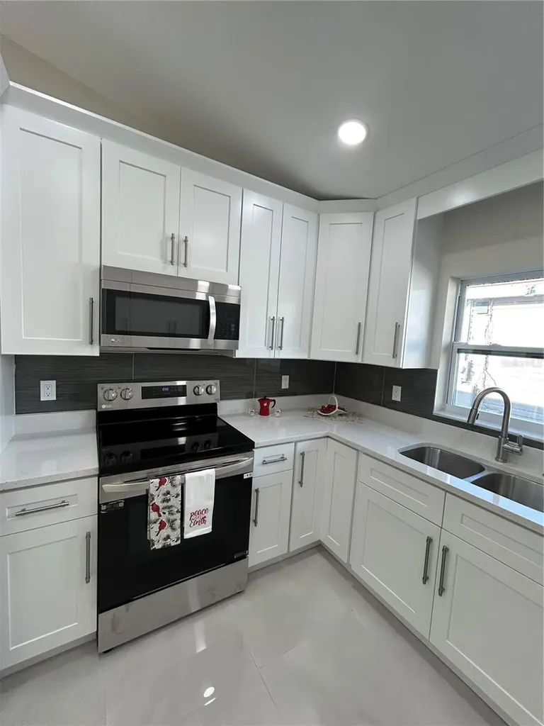 3917 W Robson Street Tampa FL 33614