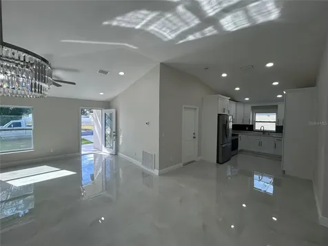 3917 W Robson Street Tampa FL 33614