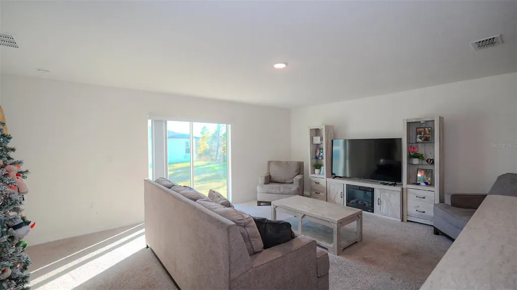 265 Gladiola Court Kissimmee FL 34759