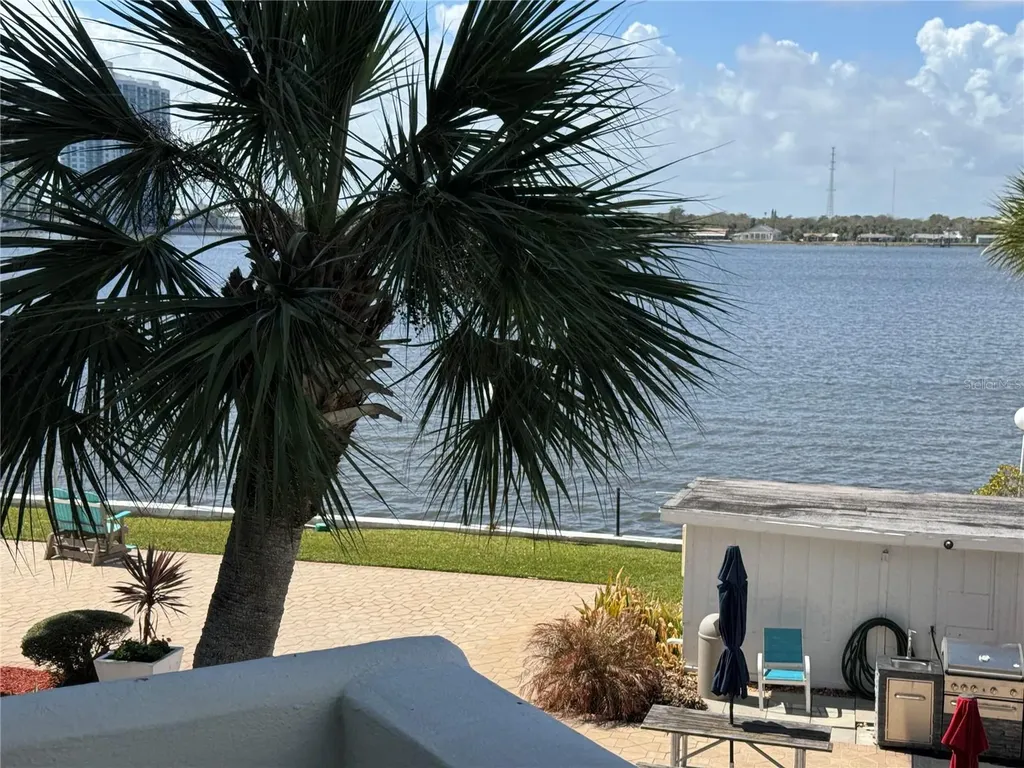 925 N Halifax Avenue Daytona Beach FL 32118