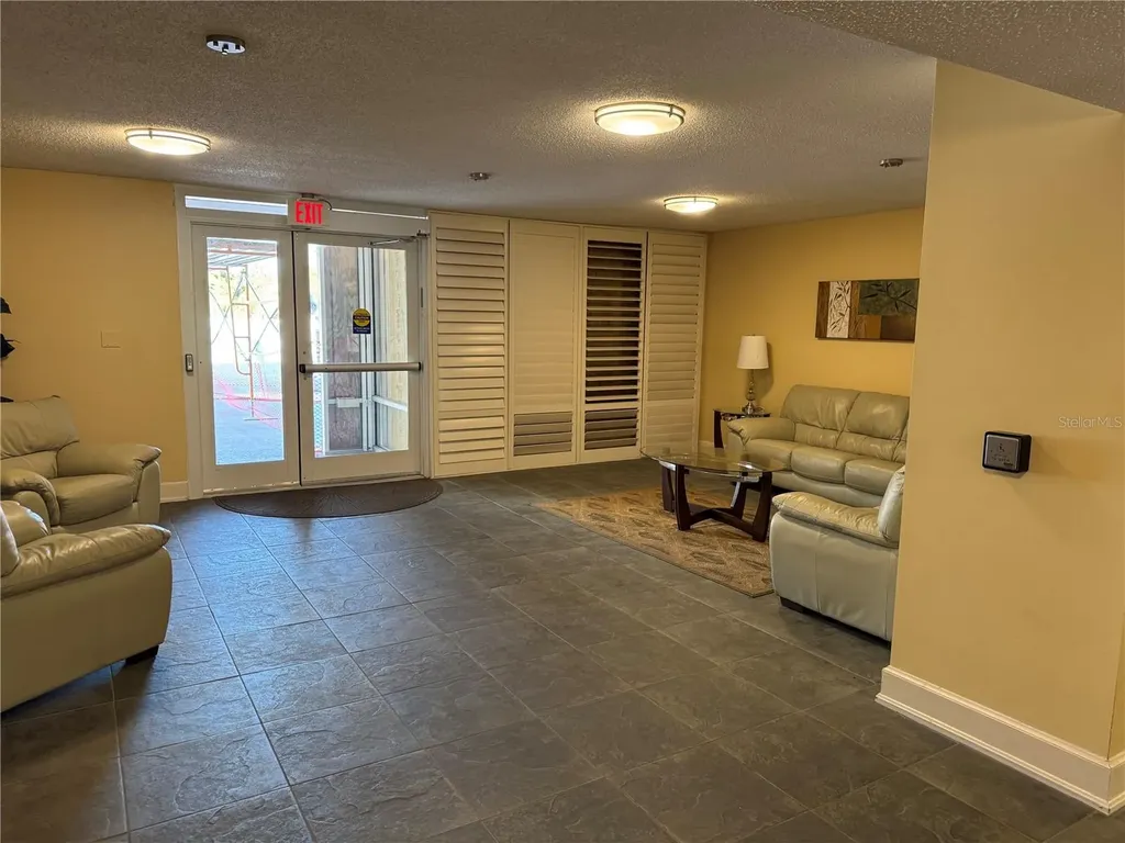 925 N Halifax Avenue Daytona Beach FL 32118