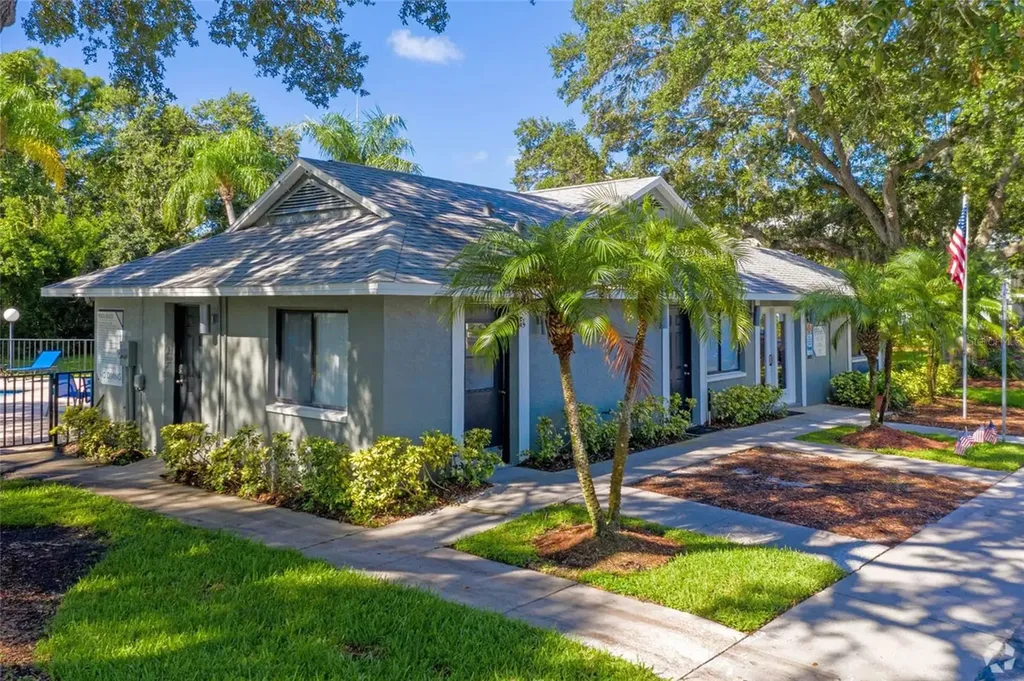 Largo FL 33774