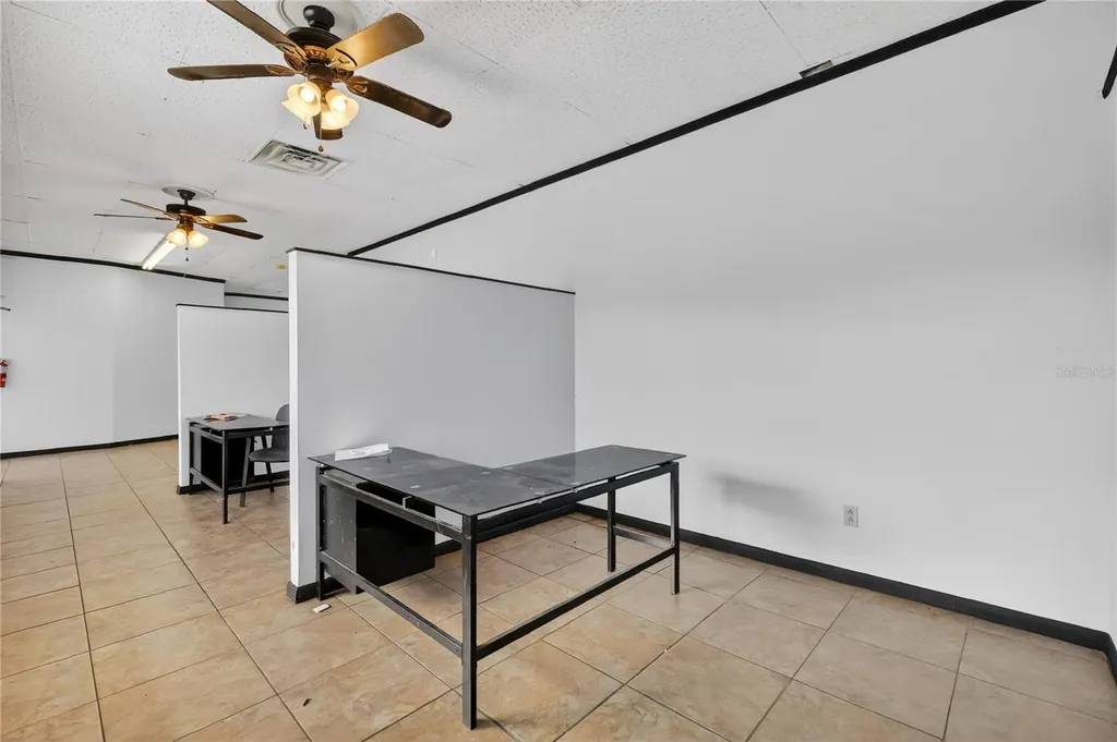 1526 Us Highway 441 Leesburg FL 34748