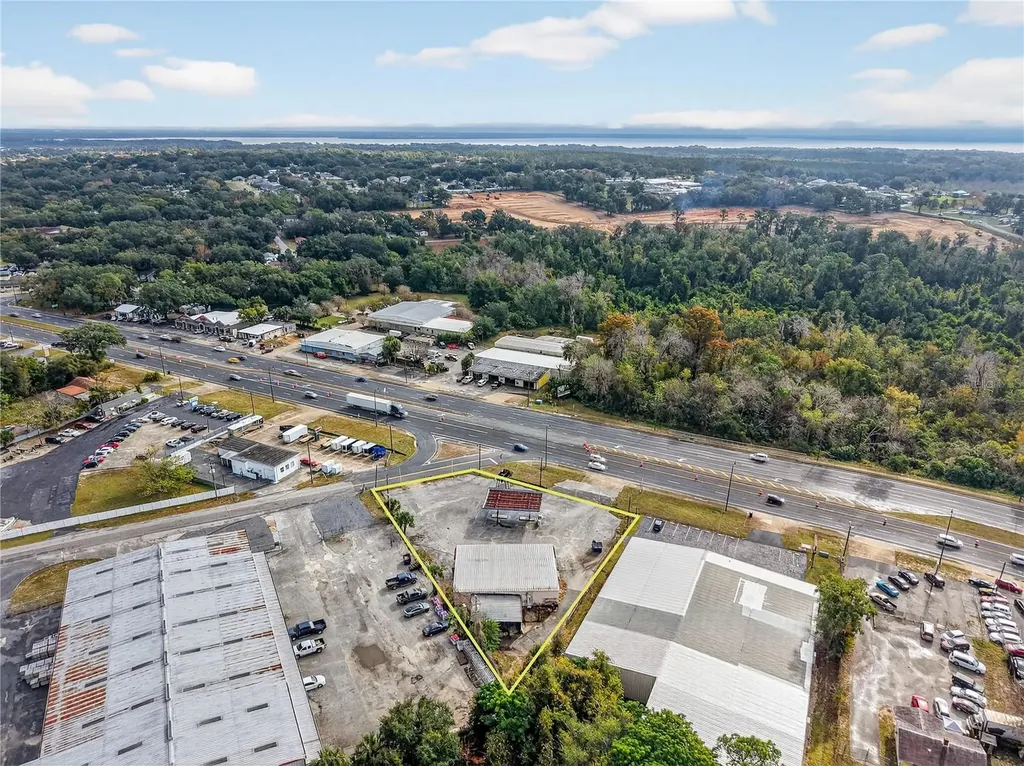 1526 Us Highway 441 Leesburg FL 34748