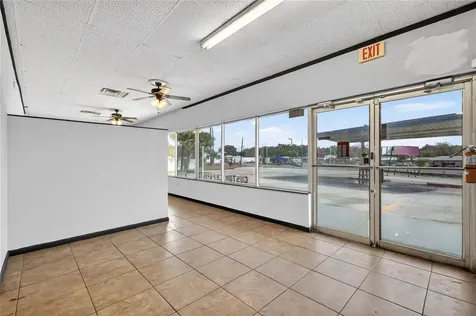 1526 Us Highway 441 Leesburg FL 34748