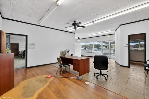 1526 Us Highway 441 Leesburg FL 34748