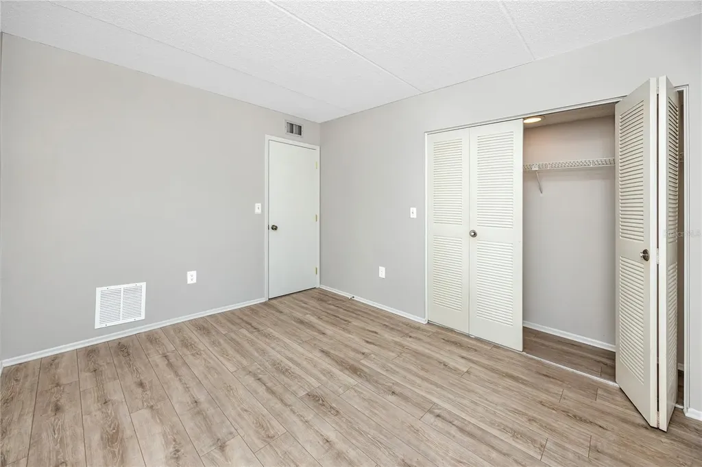 209 Cypress Court Oldsmar FL 34677