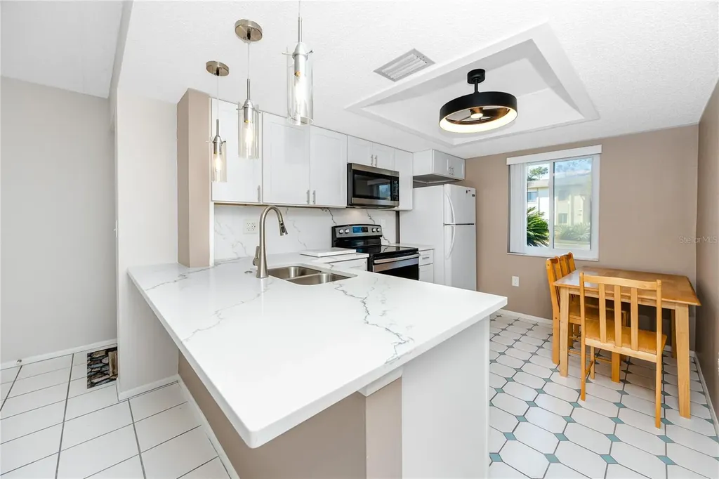 209 Cypress Court Oldsmar FL 34677