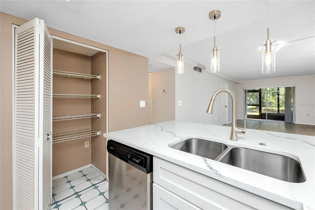209 Cypress Court Oldsmar FL 34677
