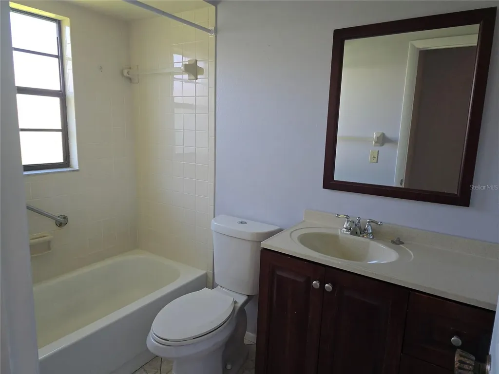 4924 Live Oak Circle Bradenton FL 34207