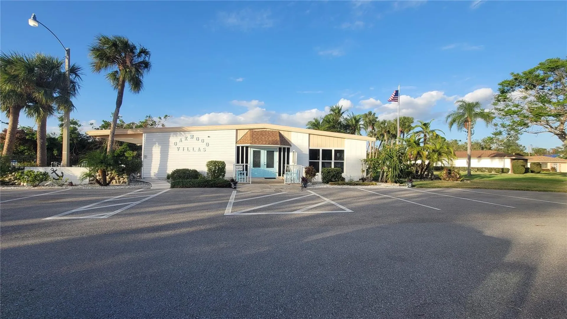 4924 Live Oak Circle Bradenton FL 34207