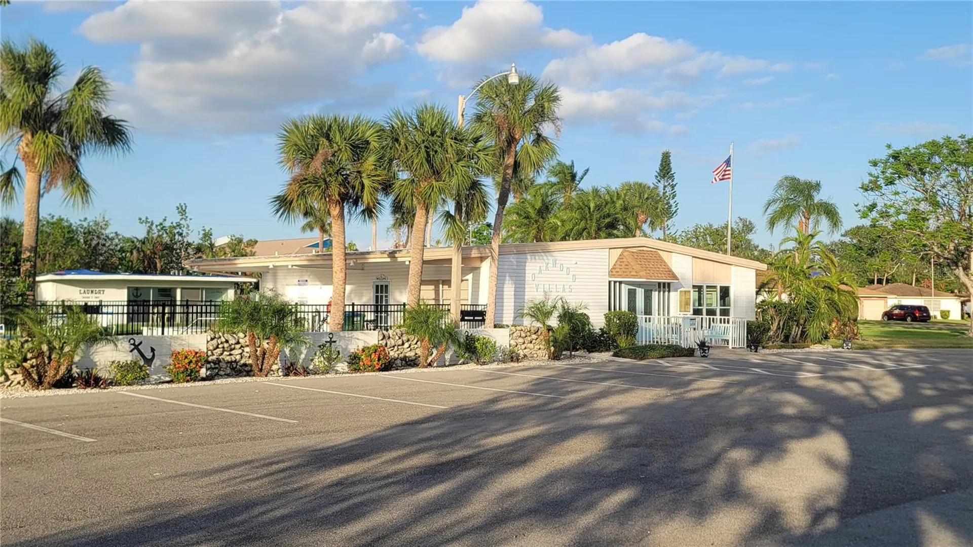 4924 Live Oak Circle Bradenton FL 34207