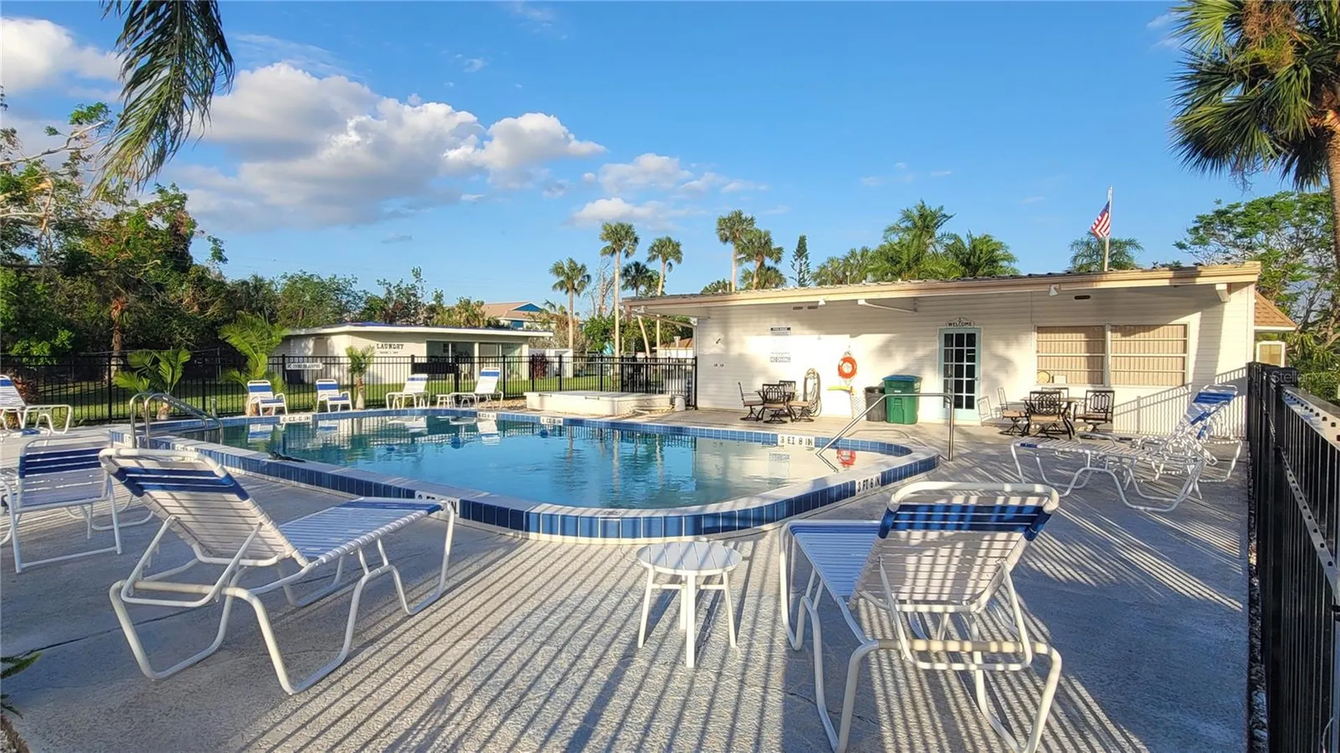 4924 Live Oak Circle Bradenton FL 34207