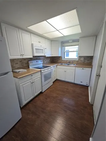 4924 Live Oak Circle Bradenton FL 34207