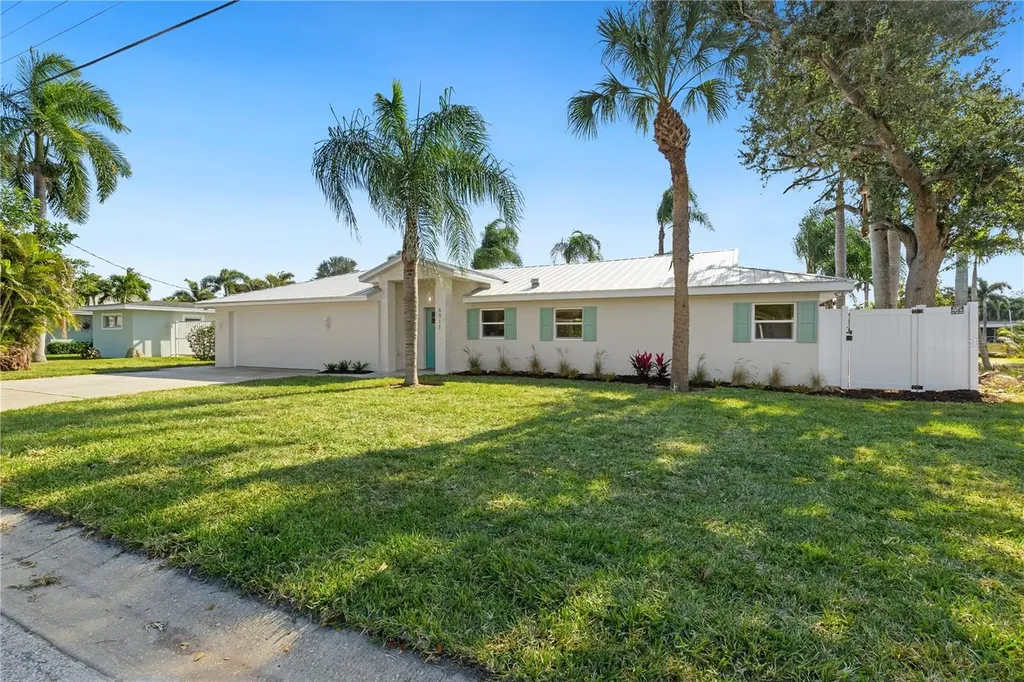 6911 9th Avenue NW Bradenton FL 34209