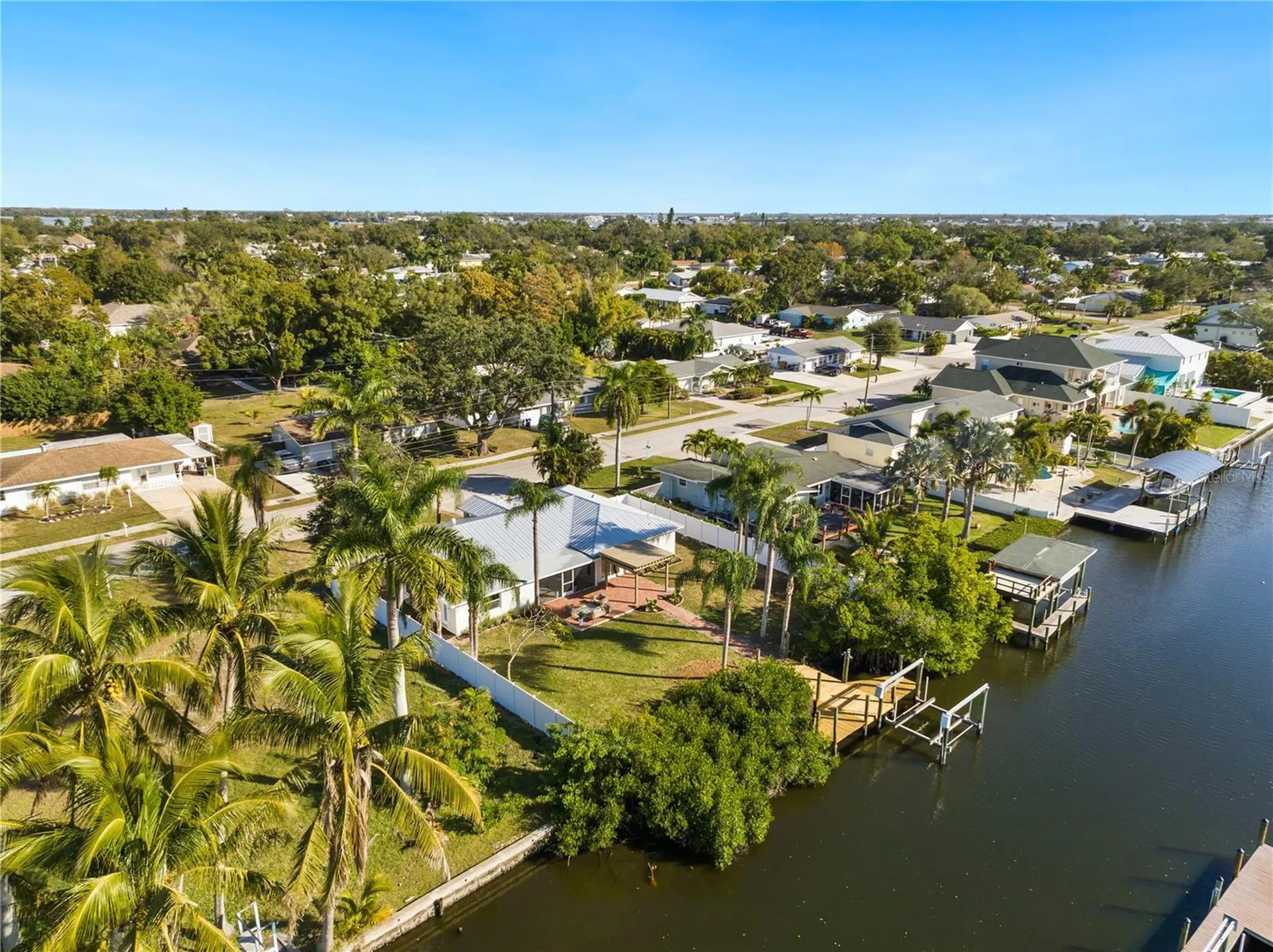 6911 9th Avenue NW Bradenton FL 34209