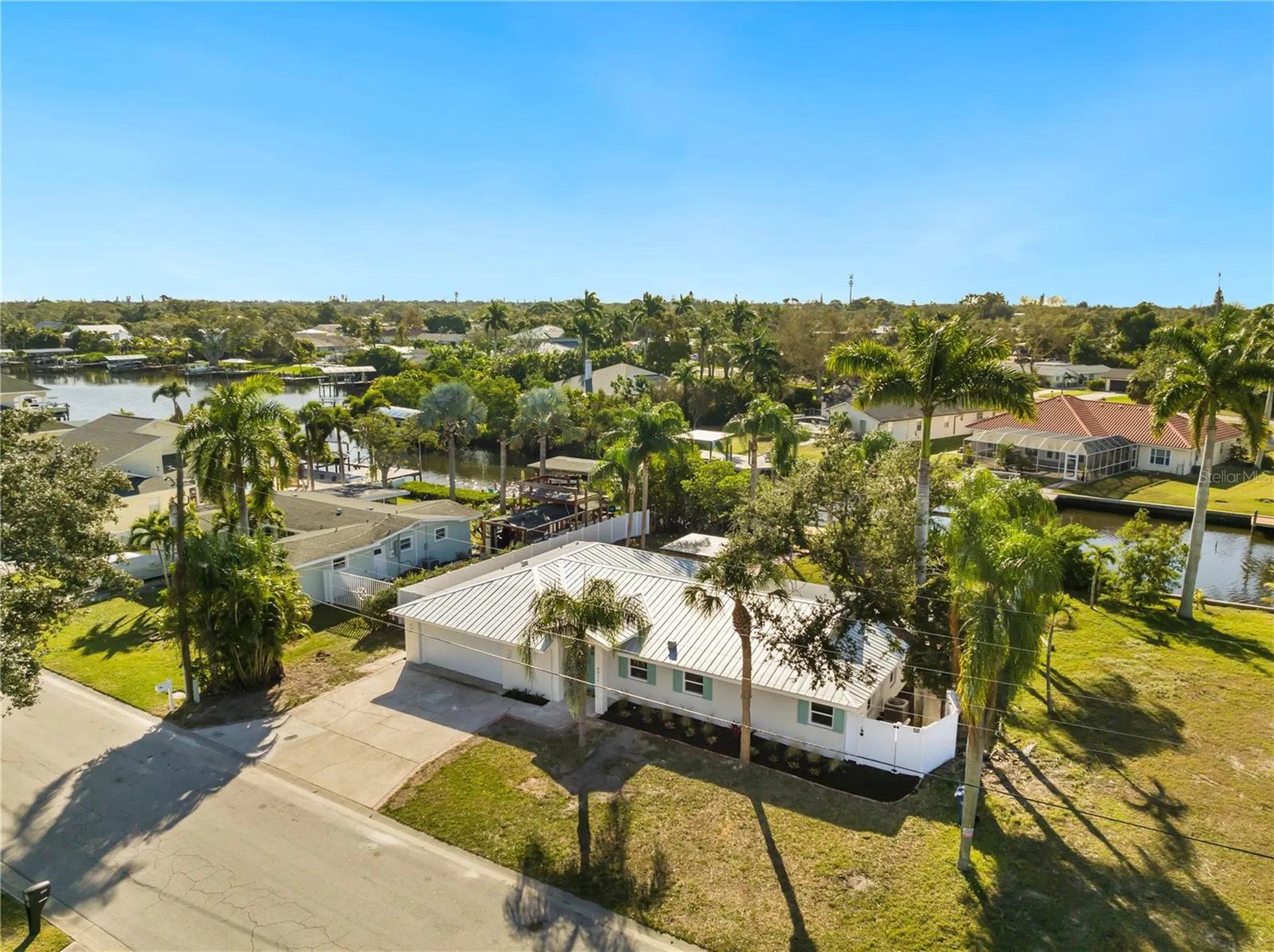 6911 9th Avenue NW Bradenton FL 34209
