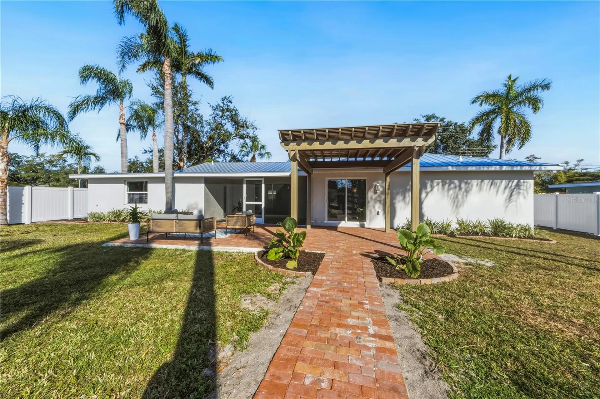 6911 9th Avenue NW Bradenton FL 34209