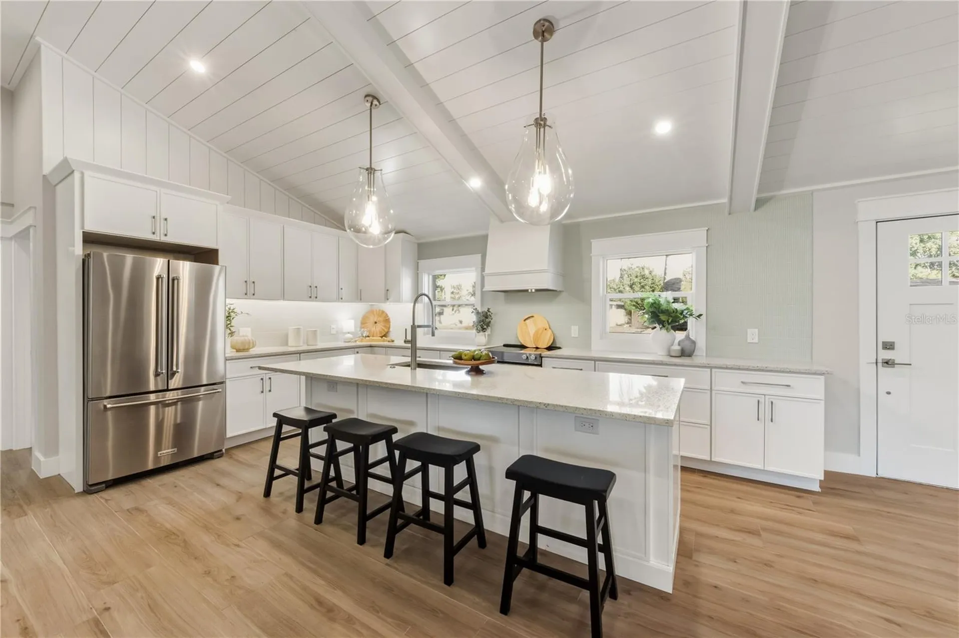 6911 9th Avenue NW Bradenton FL 34209