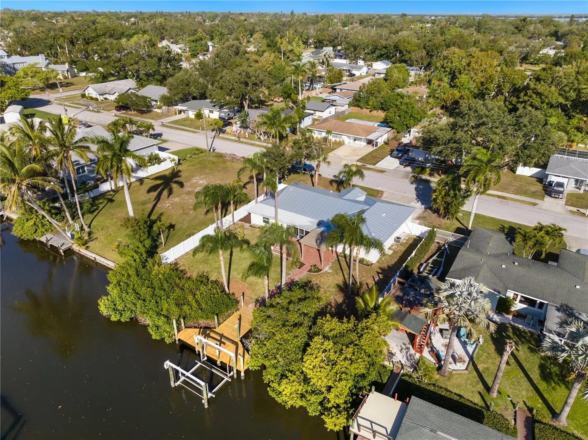 6911 9th Avenue NW Bradenton FL 34209